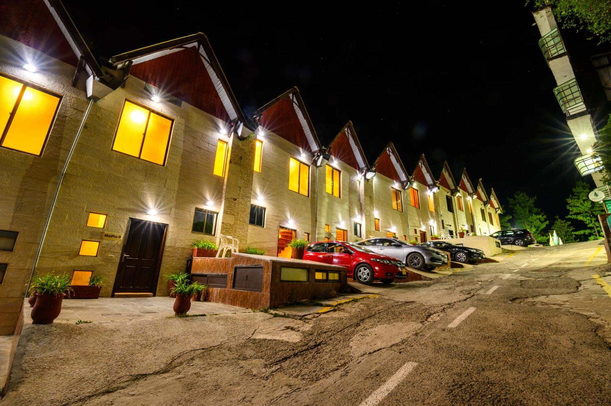 โรงแรมวัน ภูรบัน เมอร์รี ภายนอก รูปภาพ
